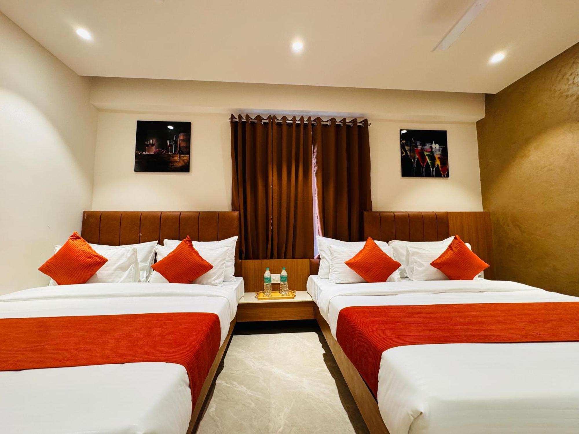 Hotel Rudhav Palace Ujjain Eksteriør bilde