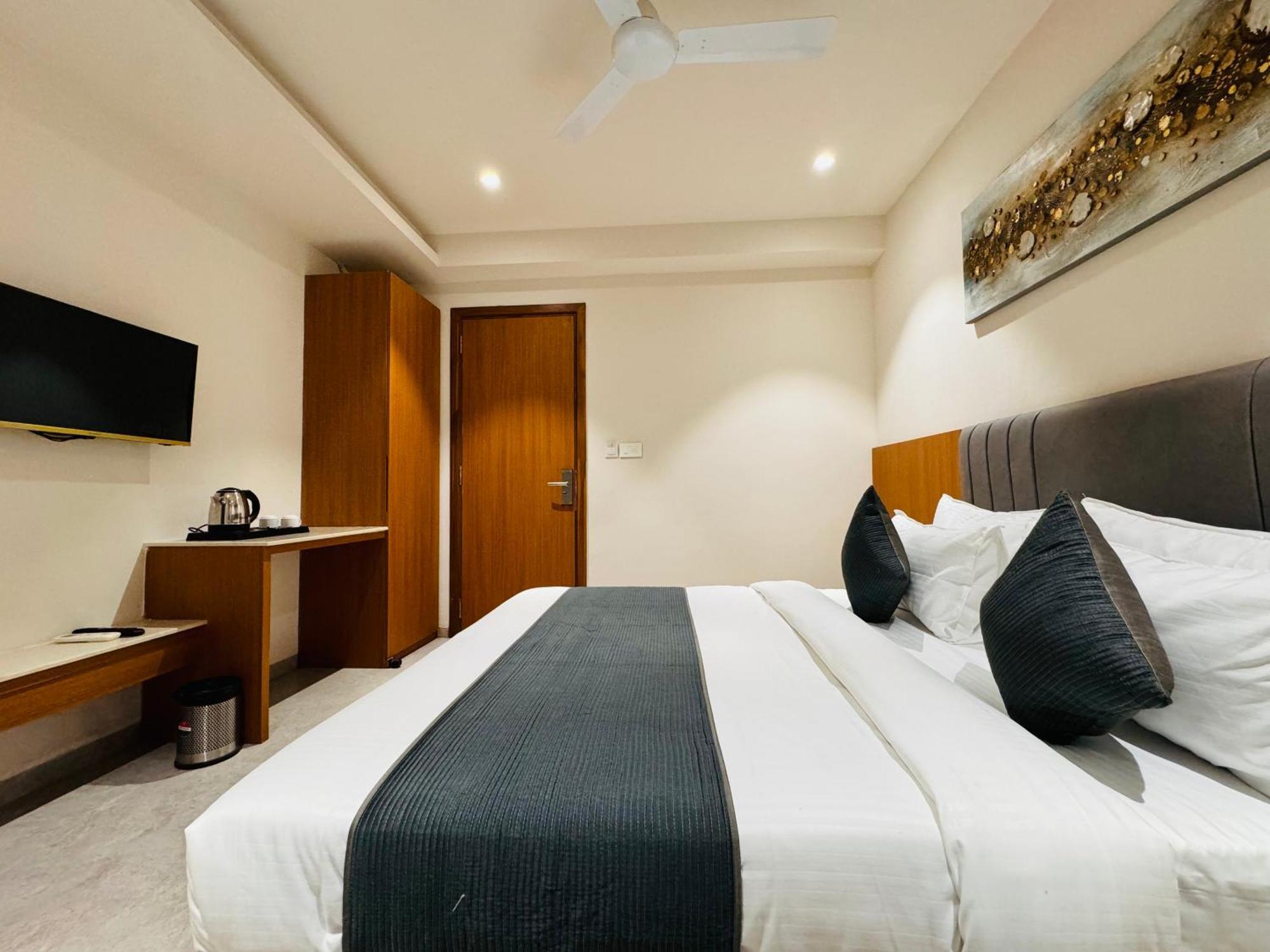 Hotel Rudhav Palace Ujjain Eksteriør bilde